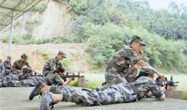 娱乐吃瓜酱军训,娱乐吃瓜酱的军旅成长记